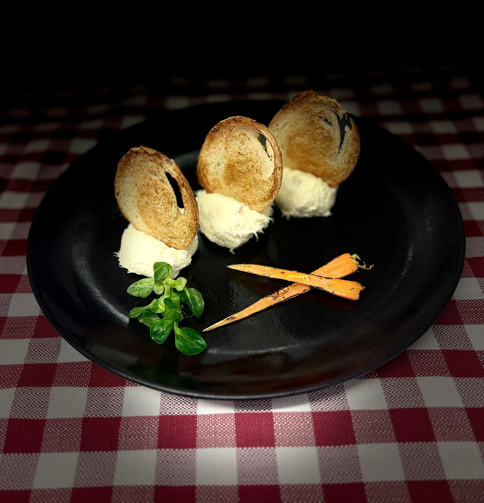 dentice con crostoni di pane