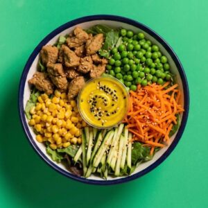 J-Vegan Salad+Bibita in Omaggio